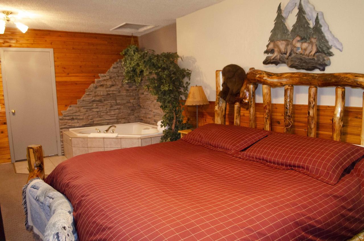 Crandell Mountain Lodge Уотертон-Парк Экстерьер фото